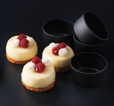 https://www.pastrychefsboutique.com/17855/matfer-bourgeat-345604-matfer-bourgeat-exoglassr-individual-ramekin-cheesecake-mold-3-1-8x-1-1-2-4oz-pack-of-6-exoglass-molds.jpg