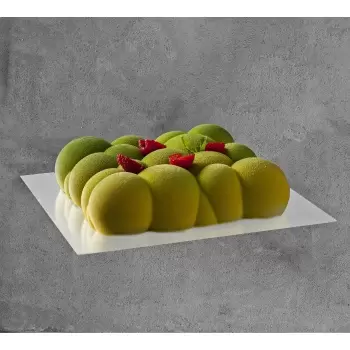 Pastry Chef's Boutique PIBl22222WH Deluxe Glossy White Square Cake Pastry Board - 22 x 22 cm - 50 pcs Cake Boards