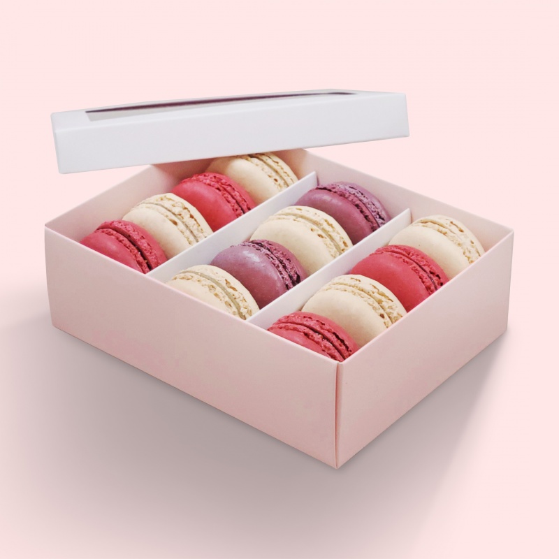 https://www.pastrychefsboutique.com/23221-thickbox_default/pastry-chefs-boutique-dwm12lp-deluxe-window-box-for-macarons-12-macarons-white-top-pink-base-pack-of-36-boxes-macarons-packaging.jpg