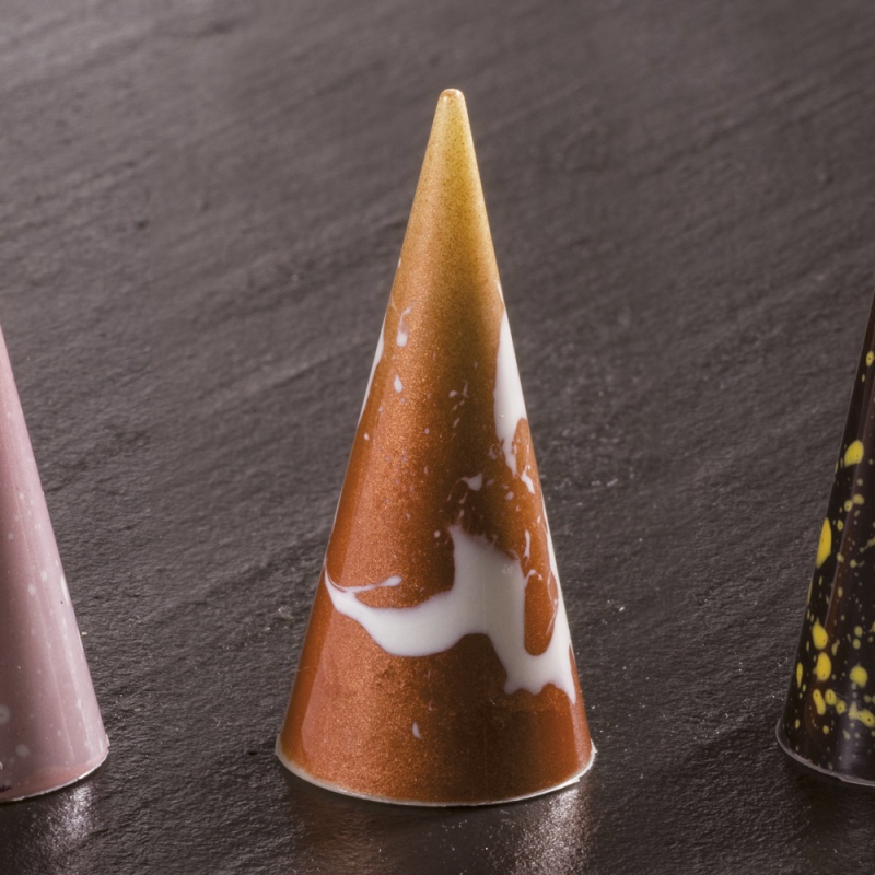 https://www.pastrychefsboutique.com/24971-thickbox_default/martellato-ma4007-polycarbonate-tall-cone-pyramid-chocolate-mold-25-mm-x-25-mm-x-55-h-mm-28-cavity-11-gr-modern-shaped-molds.jpg