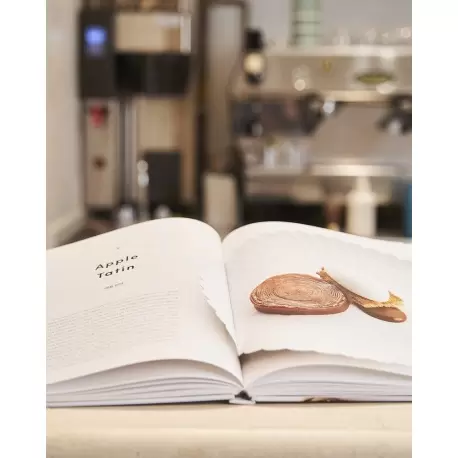 Lee Eunji PDESSERTS Plating Dessert by Lee Eunji - Hardcover - English & Korean Language Pastry and Dessert Books