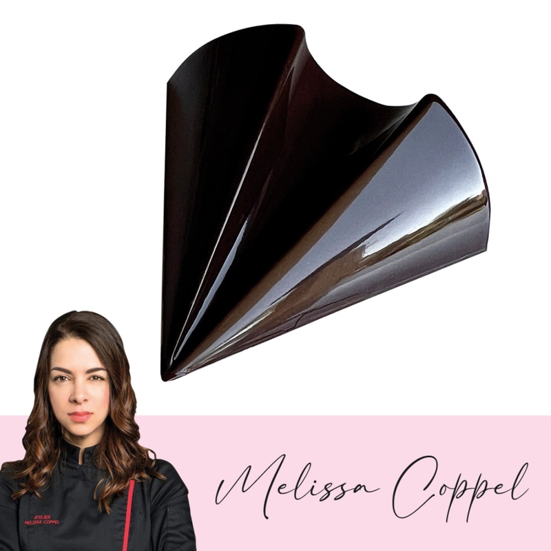 https://www.pastrychefsboutique.com/26552-thickbox_default/martellato-ma1058-professional-polycarbonate-vip-origami-praline-mold-by-melissa-coppel-455mm-x-46mm-x-h-16mm-15-cavity-10gr-mod.jpg