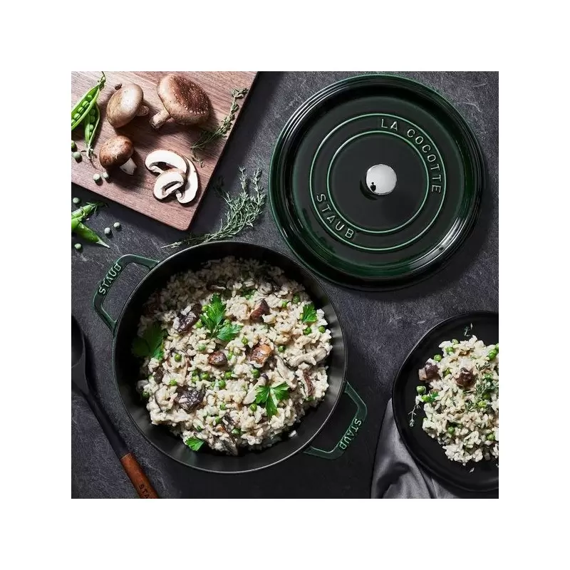 Staub 5.5-qt Round Dutch Oven - Basil