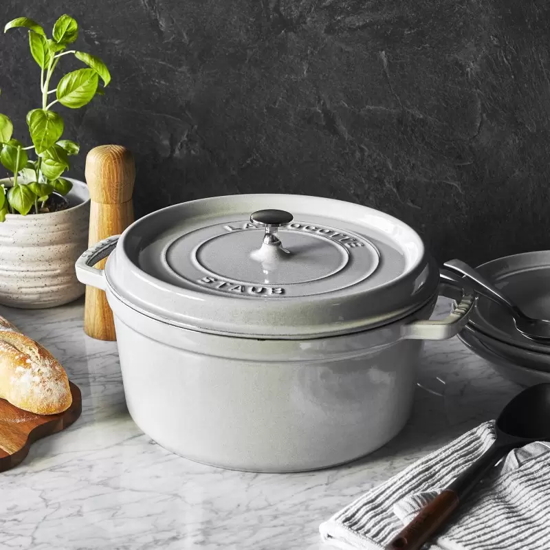 Staub 7-qt Round Dutch Oven - White Truffle