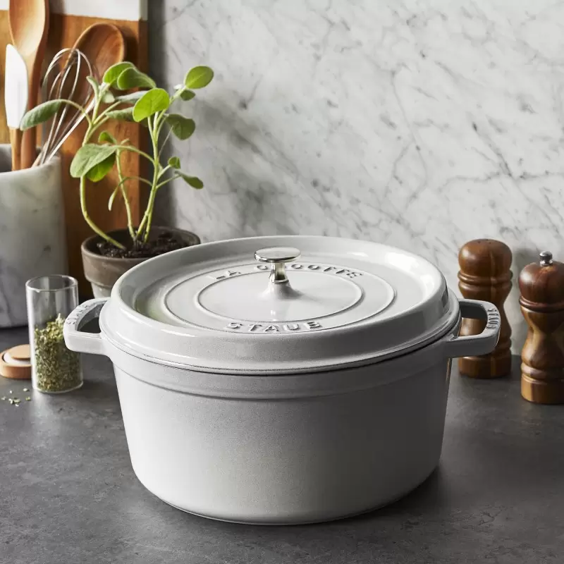 Staub 7-qt Round Dutch Oven - White Truffle