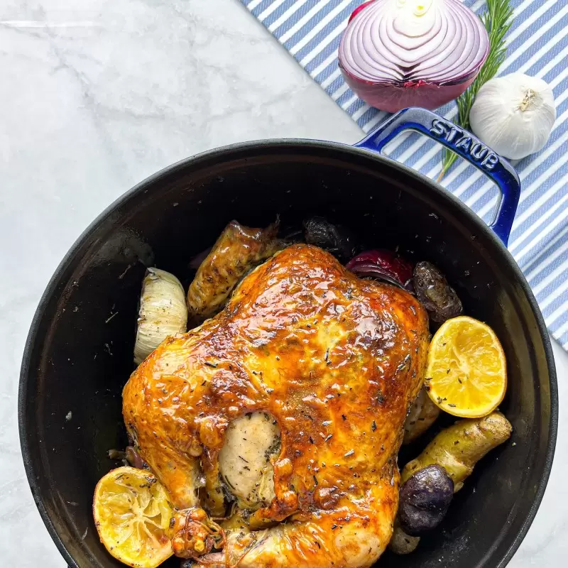 Staub 9-qt Round Dutch Oven - Dark Blue