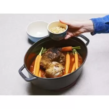 Staub 7-qt Oval Dutch Oven - Black