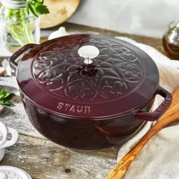 Staub 3.75-qt Essential French Oven Lilly Lid - Grenadine