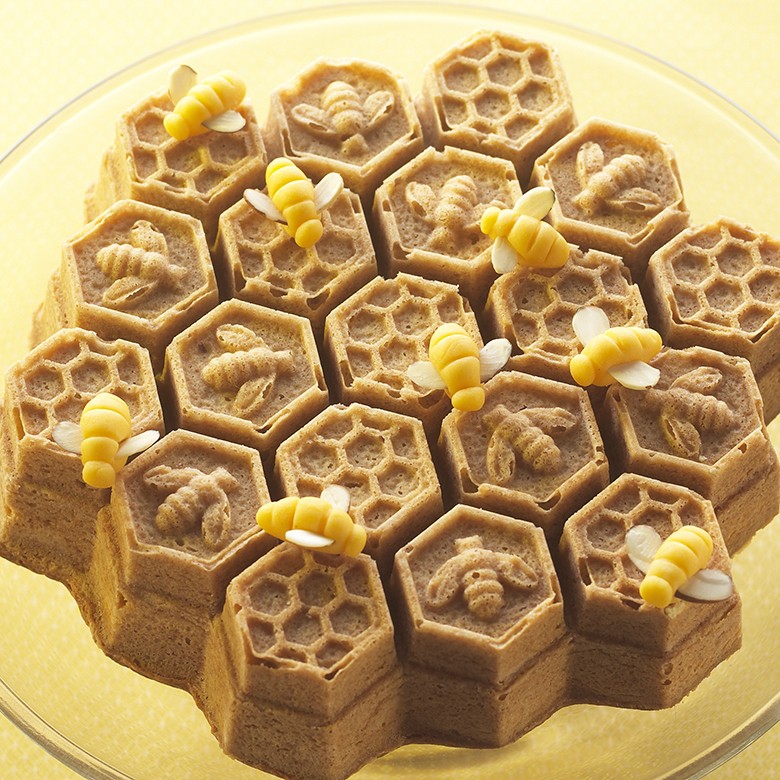 Nordic Ware Honeycomb Loaf 