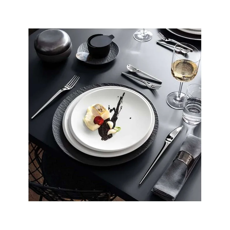 Villeroy & Boch NewMoon Collection Fine Porcelain Flat plate - 240 x 240 x 20 mm - 6 pcs set.