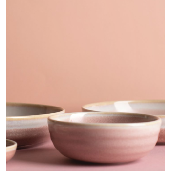 Pink Pott Bowl by Turgla